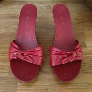 Bandolino red slip on platform sandals